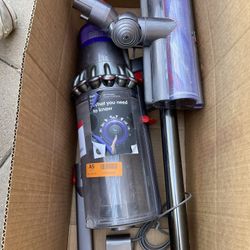 DYSON OUTSIZE IRON CORDLESS STICK VACUUM CLEANER