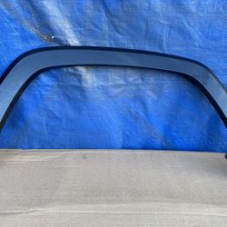 2019,2020,2021,2022 Toyota RAV4 Molding Sub Assembly Front Right Side