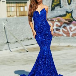 Portia And Scarlett Formal Dress