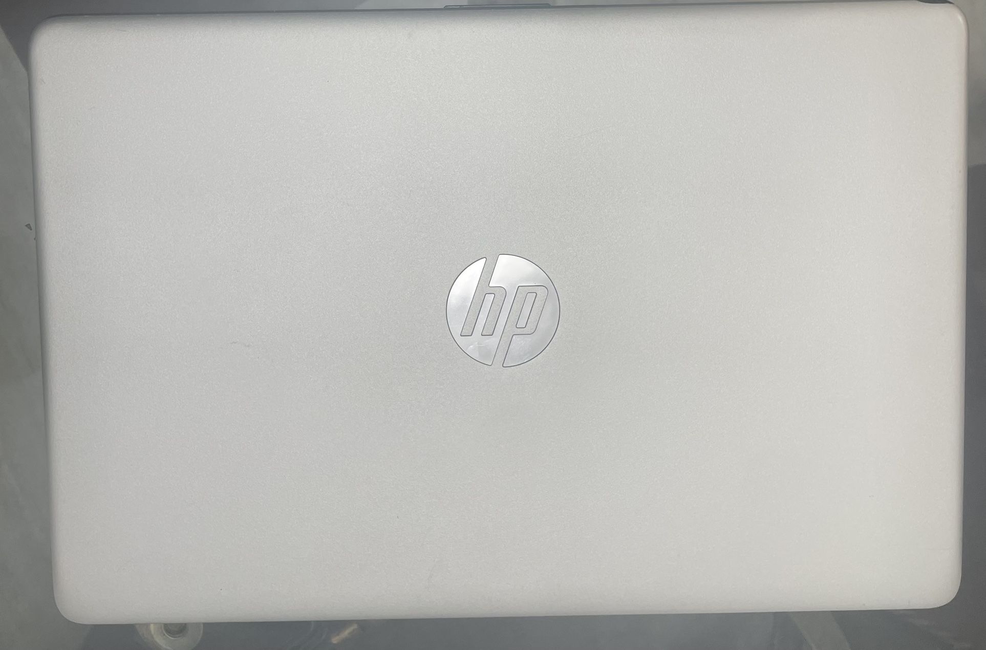 Hp 15 (2021)