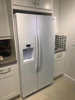 Refrigerator Samsung
