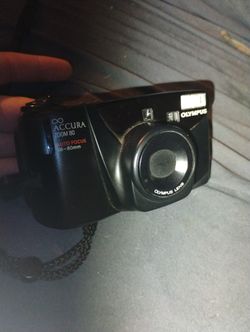 Vintage Olympus Accura Zoom 80 35mm Point & Shoot Camera 38-80mm Zoom Lens