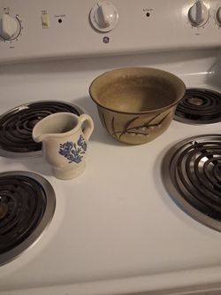 Two Pottery Items 