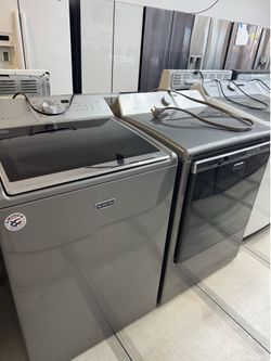 Maytag top load washer and electric dryer set