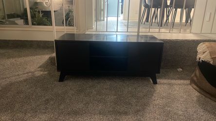 Entertainment center