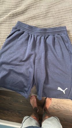 Men’s Medium Puma shorts