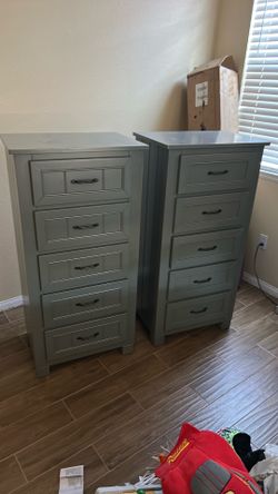 Dresser five drawers