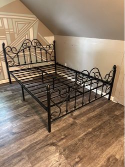 Queen Bed
