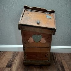 Vintage Trash Holder 