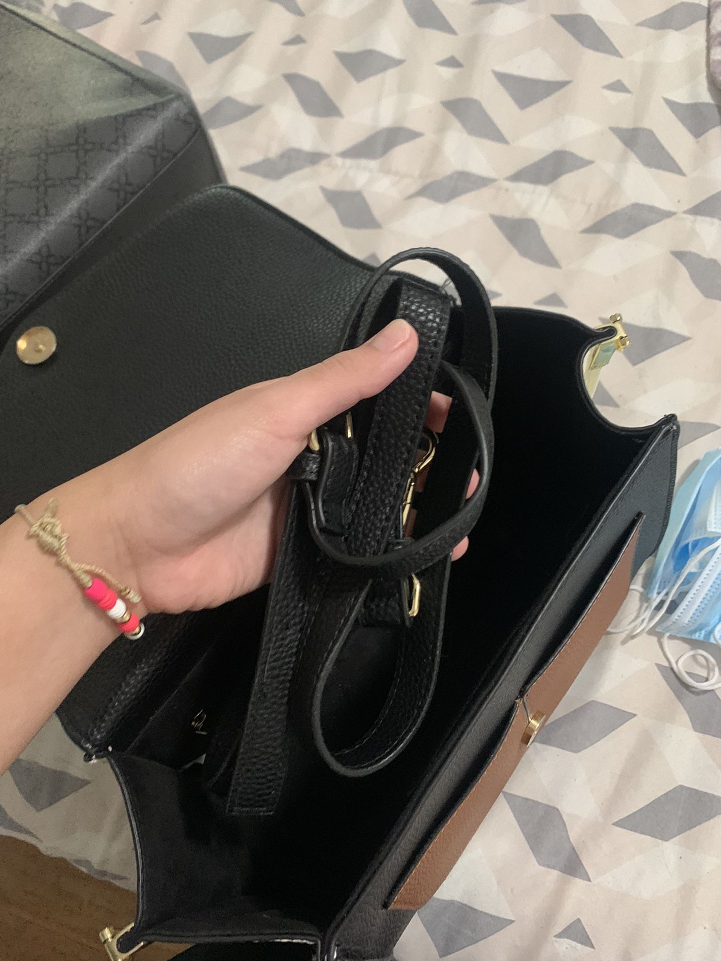 Steve Madden Gym Bag for Sale in Fort Lauderdale, FL - OfferUp