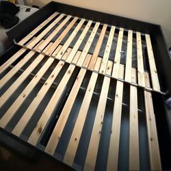 twin/queen wooden bed