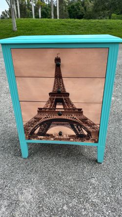 Bedside/Nightstand with 4 drawers - Paris Eiffel Tower