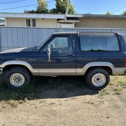 1990 Ford Bronco2