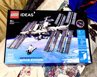 LEGO Ideas ISS (21321) Display Model