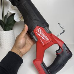 Milwuakee Sawzall FUEL M18