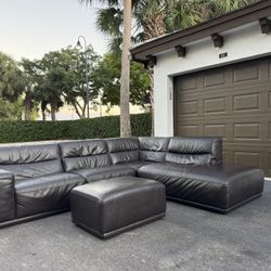 Couch/Sofa Sectional - Natuzzi - Brown - Delivery Available 🚛