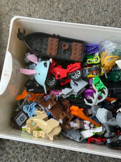 Lego animals and bikes