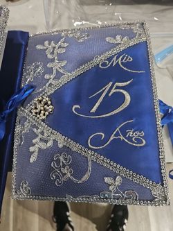 Quincy photo album & sign in book