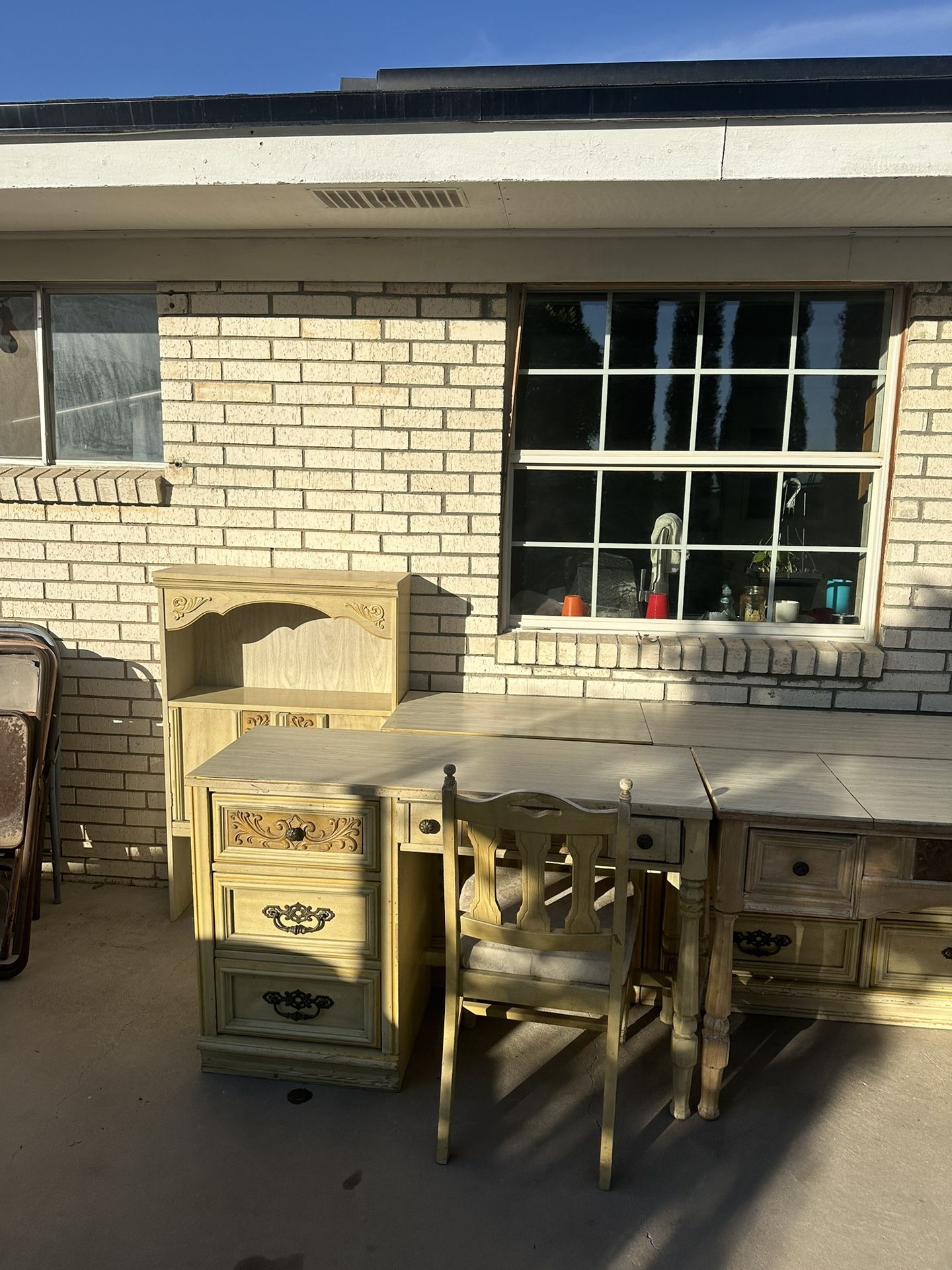 Antique Italian Proventional Girls Furniture