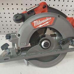 Milwaukee new 61/2" Circular Saw 18M Fuel Brushless ( no Battery) nuevo