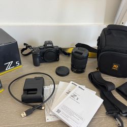 Photography kit: Nikon Z5 FX-Format Mirrorless Camera + NIKKOR Z 24-70mm f/4 S lens