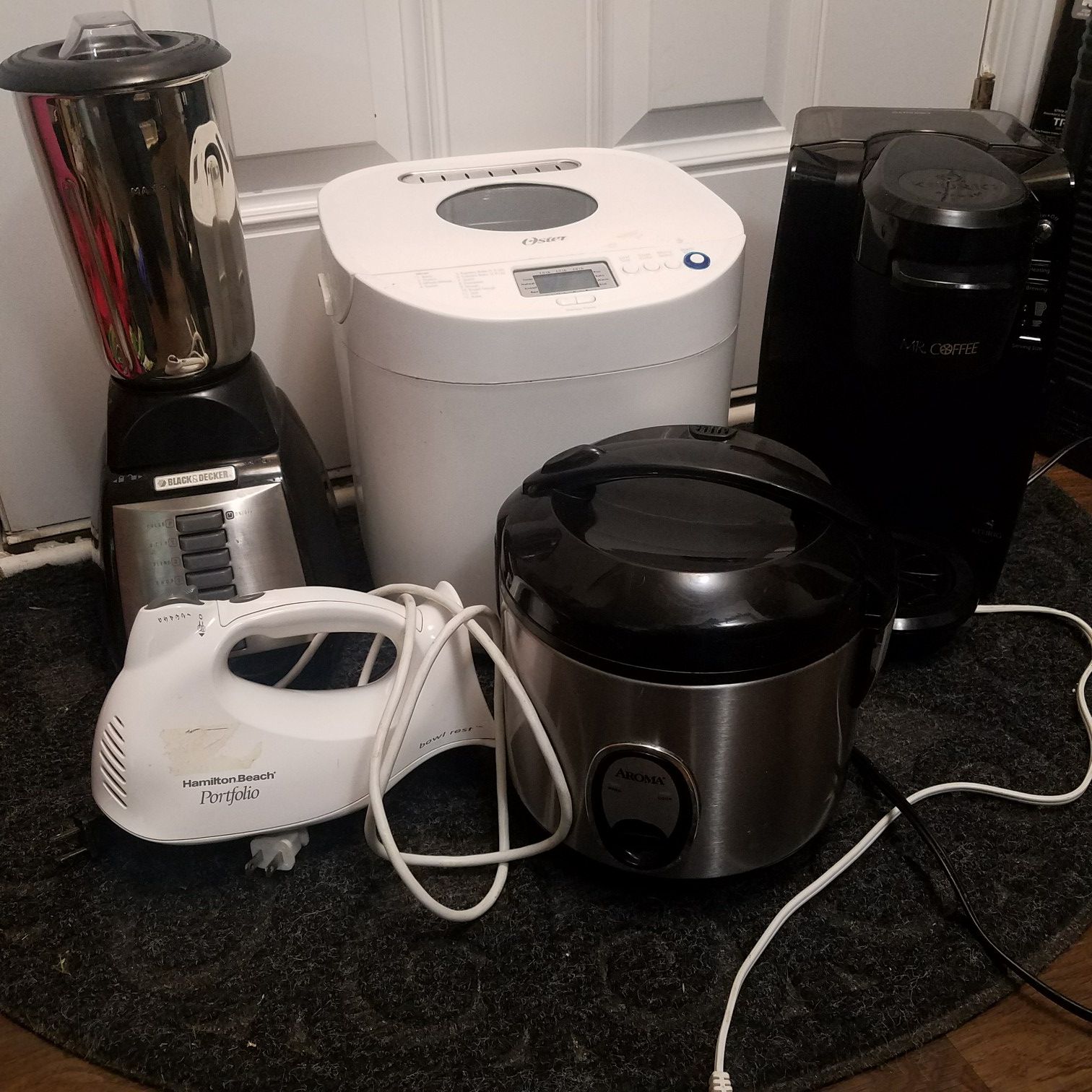 Rice cooker, blender, hand mixer, bread maker, keurig pod coffee maker