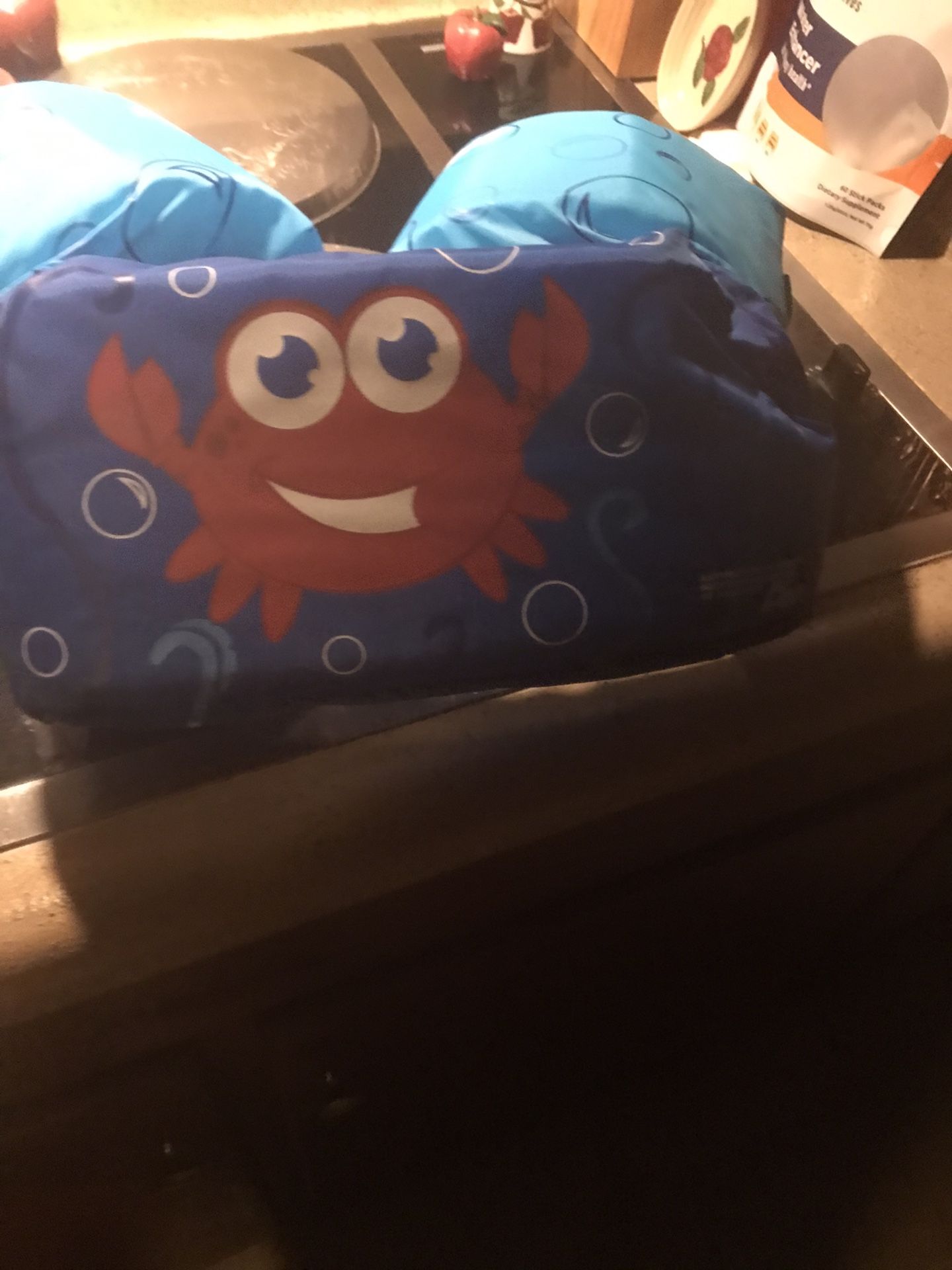 Swimming arm float