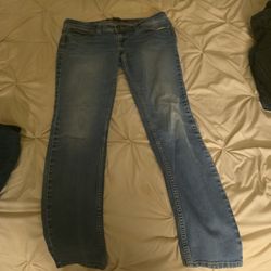 Low Rise Levi Skinny Jeans