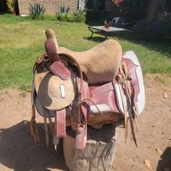Saddle 