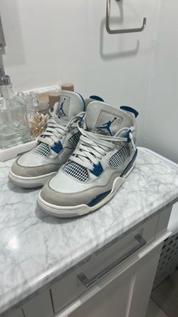 Air Jordan 4 Retro Military Blue Sneakers