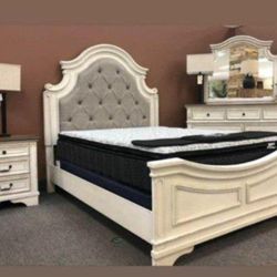 Brand New Realyn Chipped White Bedroom Set Queen Or King Set Bed, Dresser, Mirror, Nightstand, Chest 