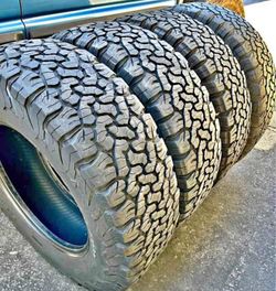 265/70/17 Bfgoodrich 📍📍 Selling a set of 4 tires with 80% tread life remaining 📍🌟