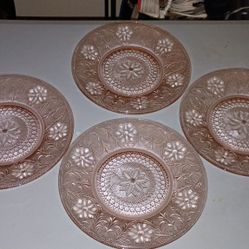 Set Of 4 Vintage Tiara Sandwich Glass plates, Peach (Pink) color 10"
