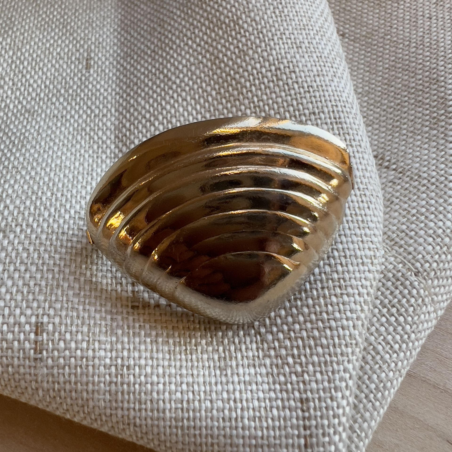 Vintage Gold Plated Clam Shell Dress Clip Scarf Ring Pendant accessories