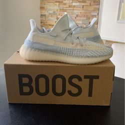 Cloud White Yeezy. Size 10.5