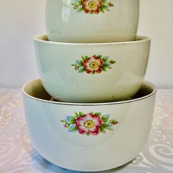 VNTG Hall’s Superior Quality Kitchenware Rose White 3-Pc Bowl Set #658 EUC