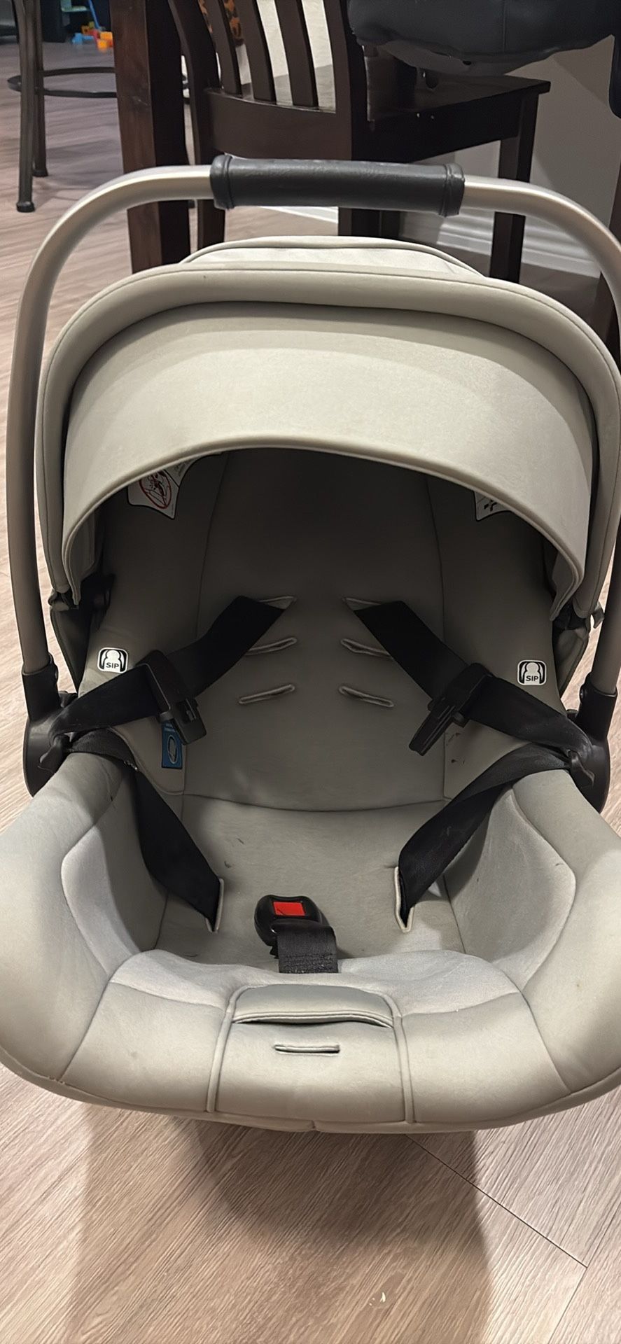 Nuna Pipa RX Infant Car seat 