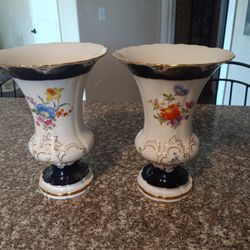 2 Antique Vases