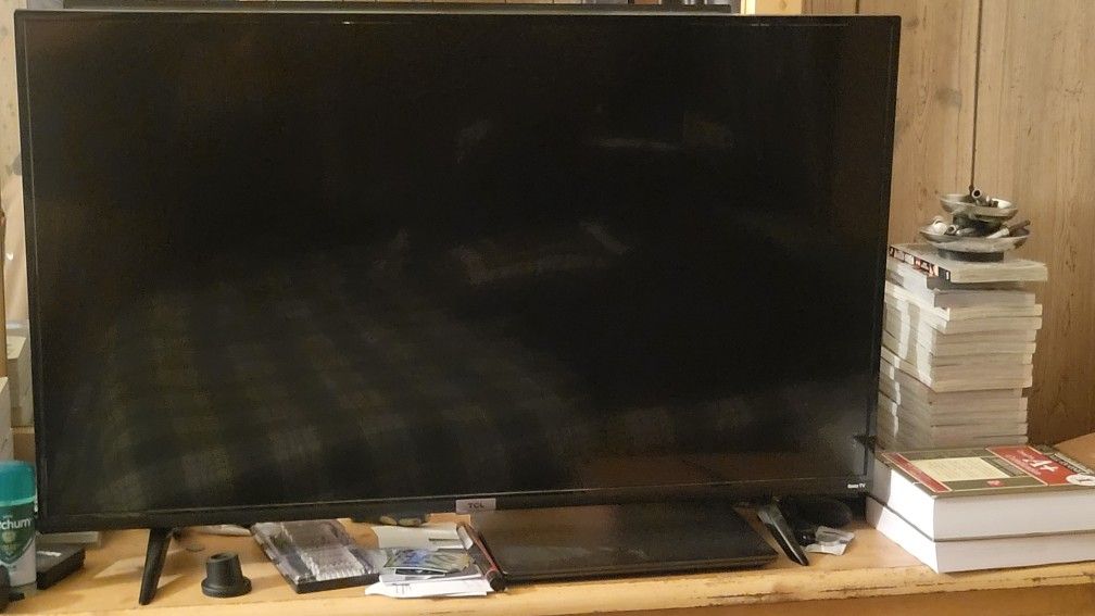 TCL 43" Class 4 Series 4k UHD Smart Roku TV