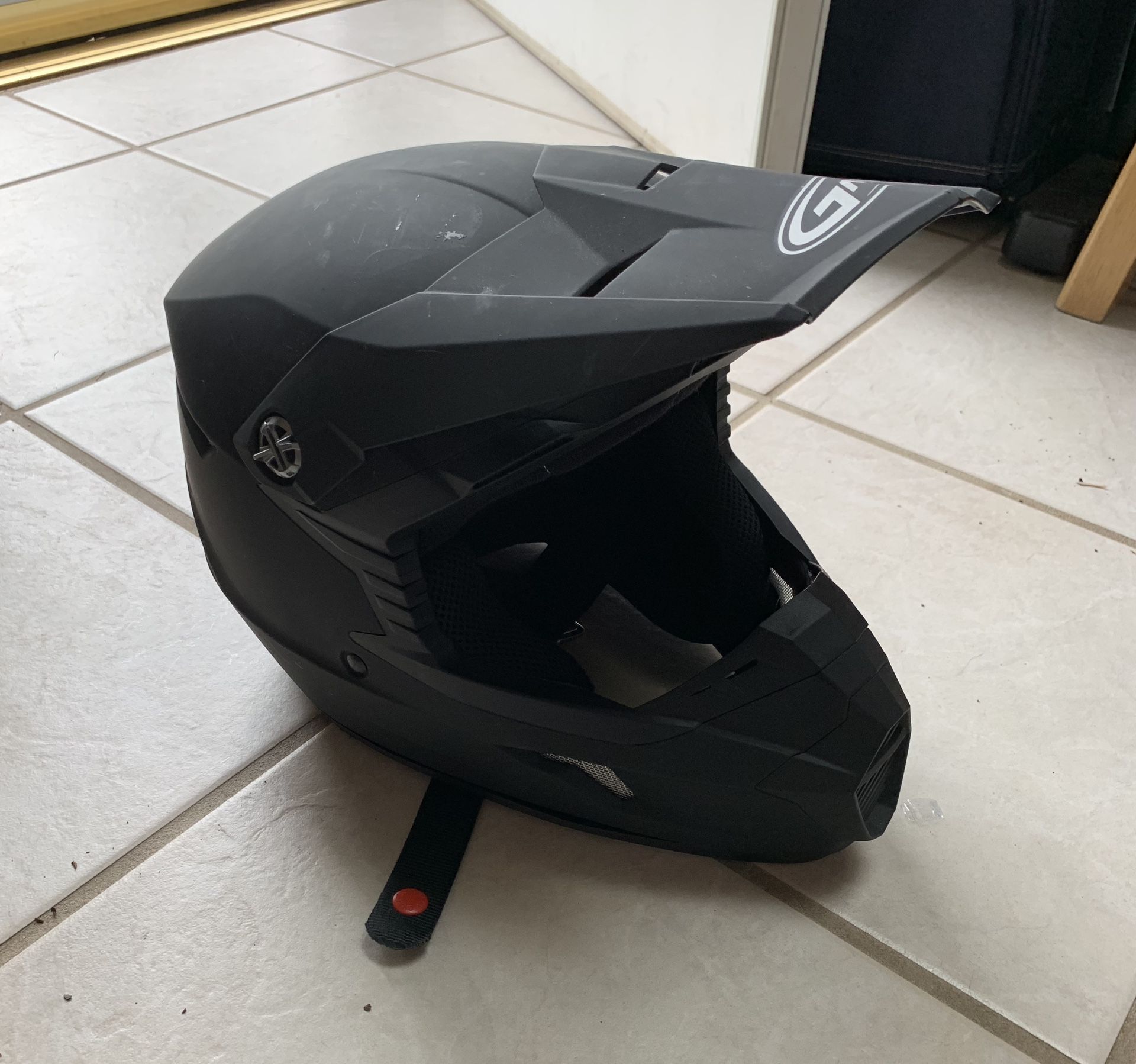 GMAX Dirt Bike & Snowmobiling Helmet