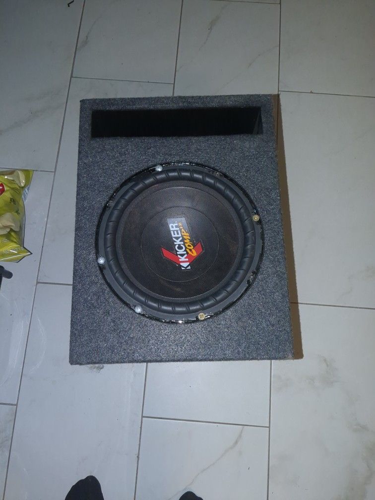 12" Kicker Sub  And Box