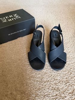 Women's shoes