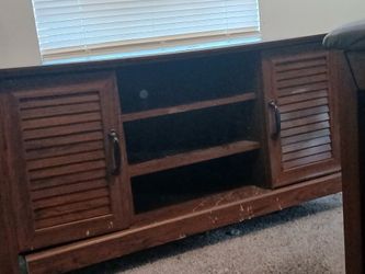 Free Tv stand