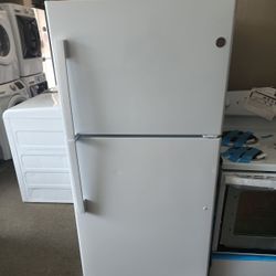 Like New! Can Deliver! Military Discount! Visit Us Mon-Sat! Warranty!  Affordable Appliances 👍