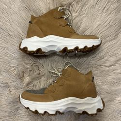 Sorel Women's Kinetic Breakthru Caribou Waterproof boot! 