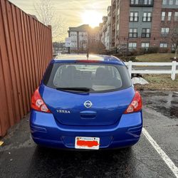 Nissan Versa 1.8s 4speed automatic 2012 