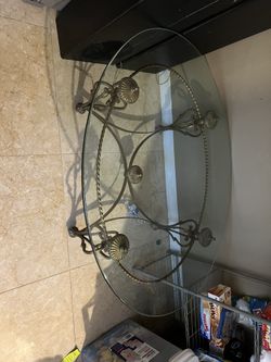 Cocktail Table 