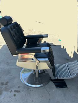 Barber chair