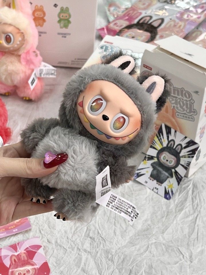 Pop Mart monster hidden model welfare model
