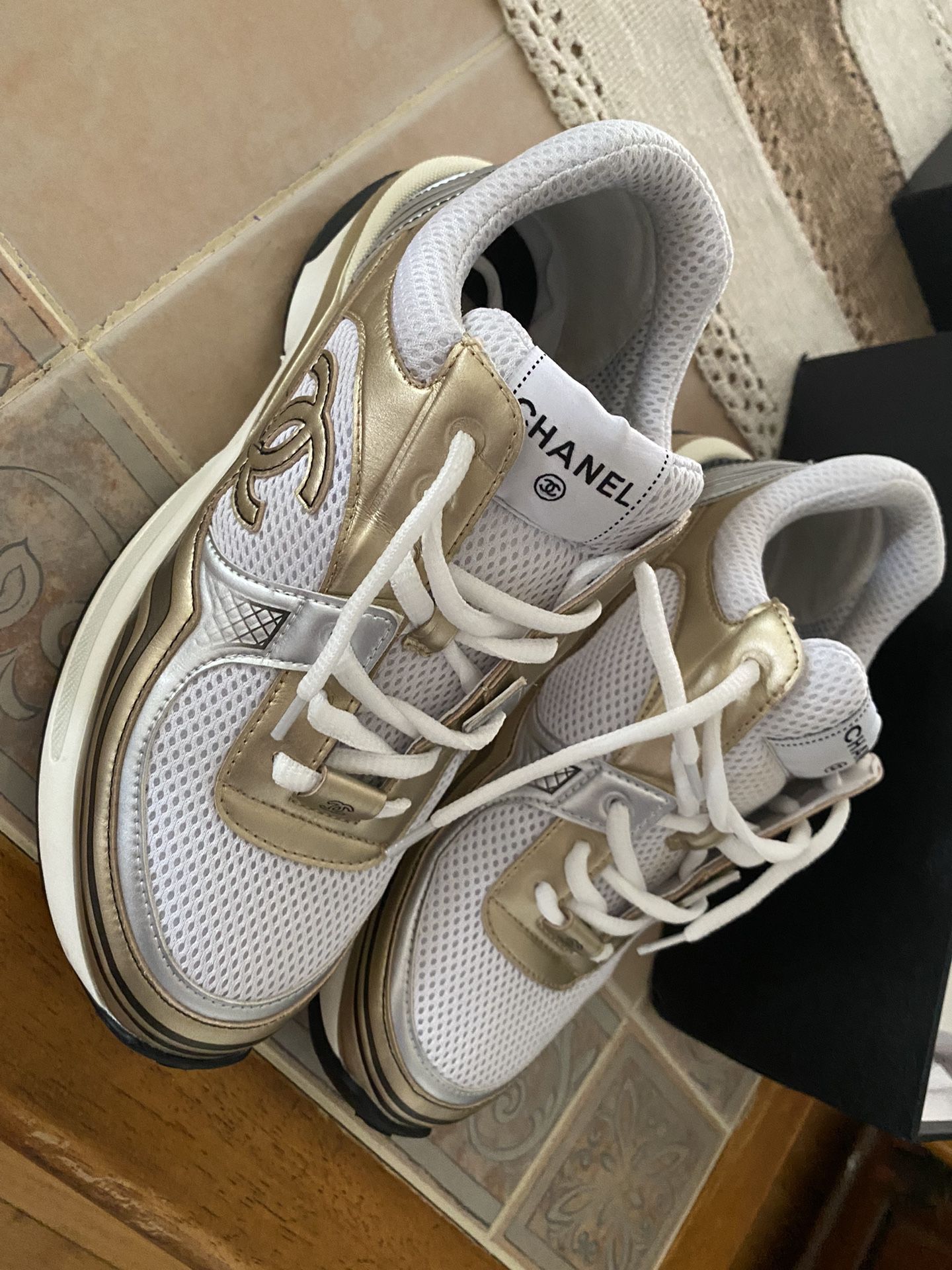 Chanel sneakers  with special price and free shipping and returns